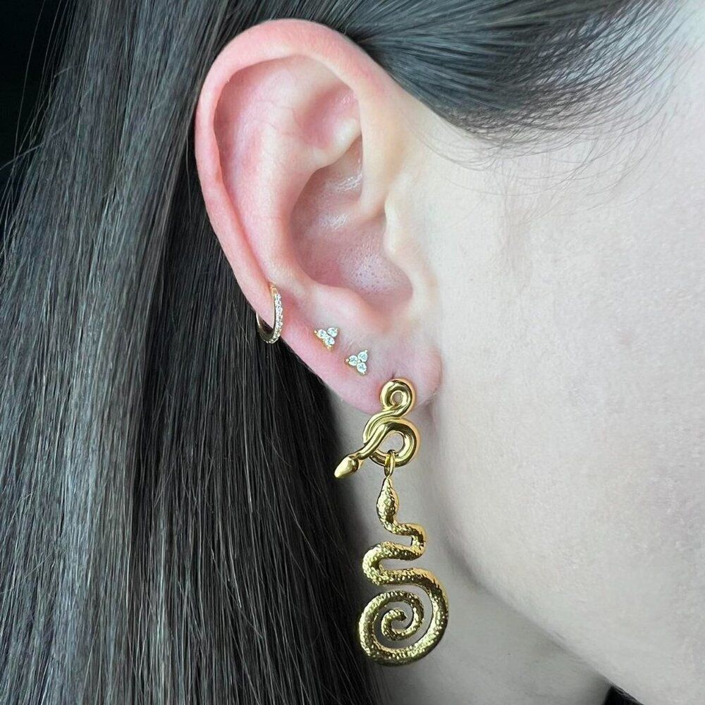 New! “Federica” Swirl Drop Gold Drop Earrings - Picture 3 of 4